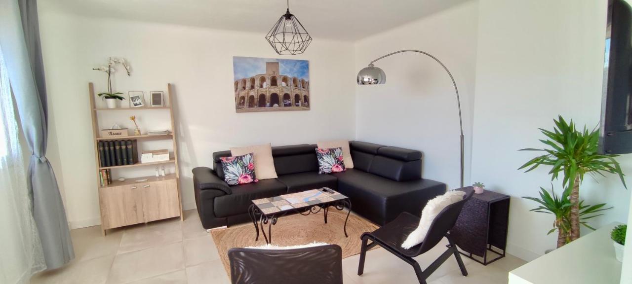 Le Jardin Arlesien - Parking Apartment Luaran gambar