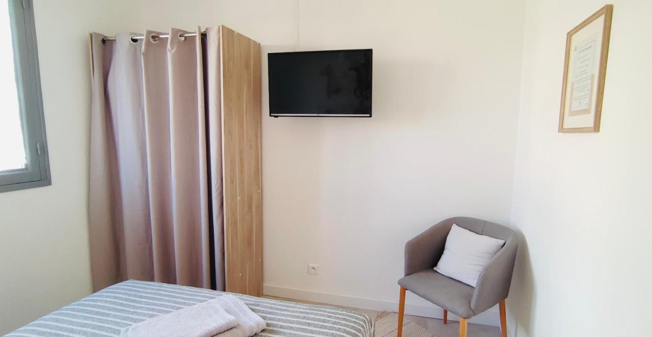 Le Jardin Arlesien - Parking Apartment Luaran gambar