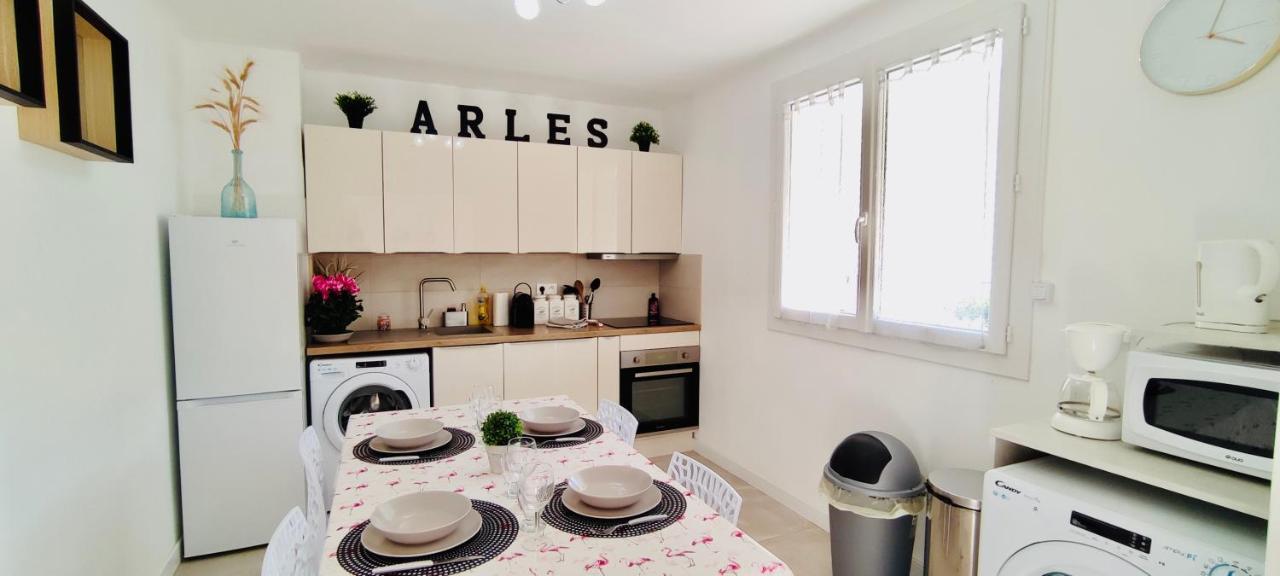 Le Jardin Arlesien - Parking Apartment Luaran gambar