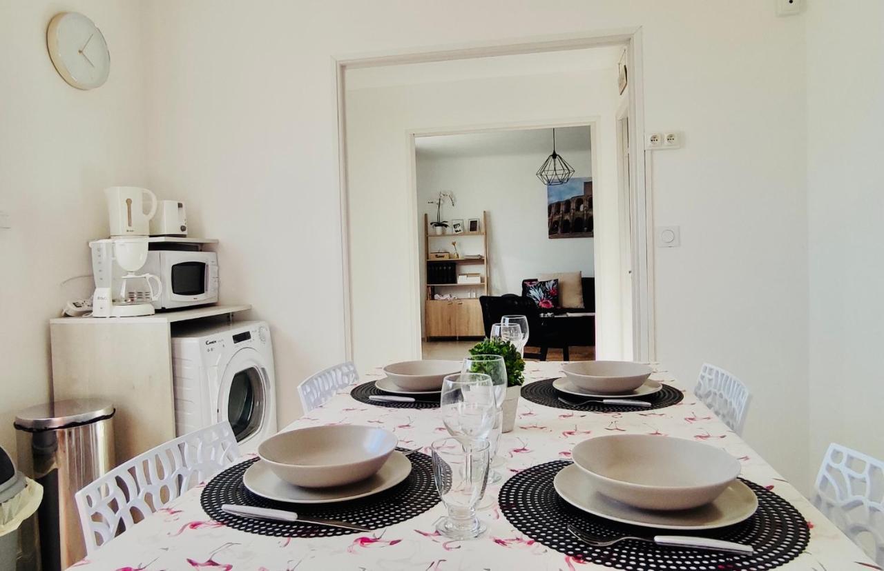 Le Jardin Arlesien - Parking Apartment Luaran gambar